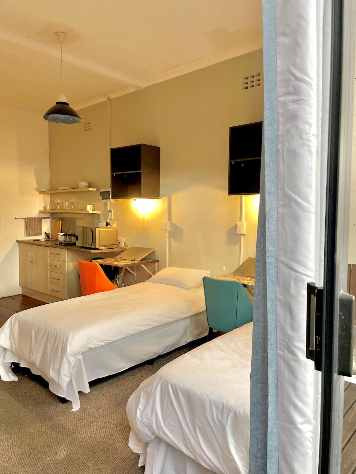 Cosy Richmond Hill Retreat Hotel พอร์ตเอลิซาเบธ ภายนอก รูปภาพ